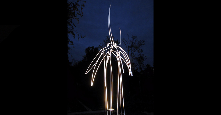 Les cardinaux . Sculpture en acier de Philippe Doberset