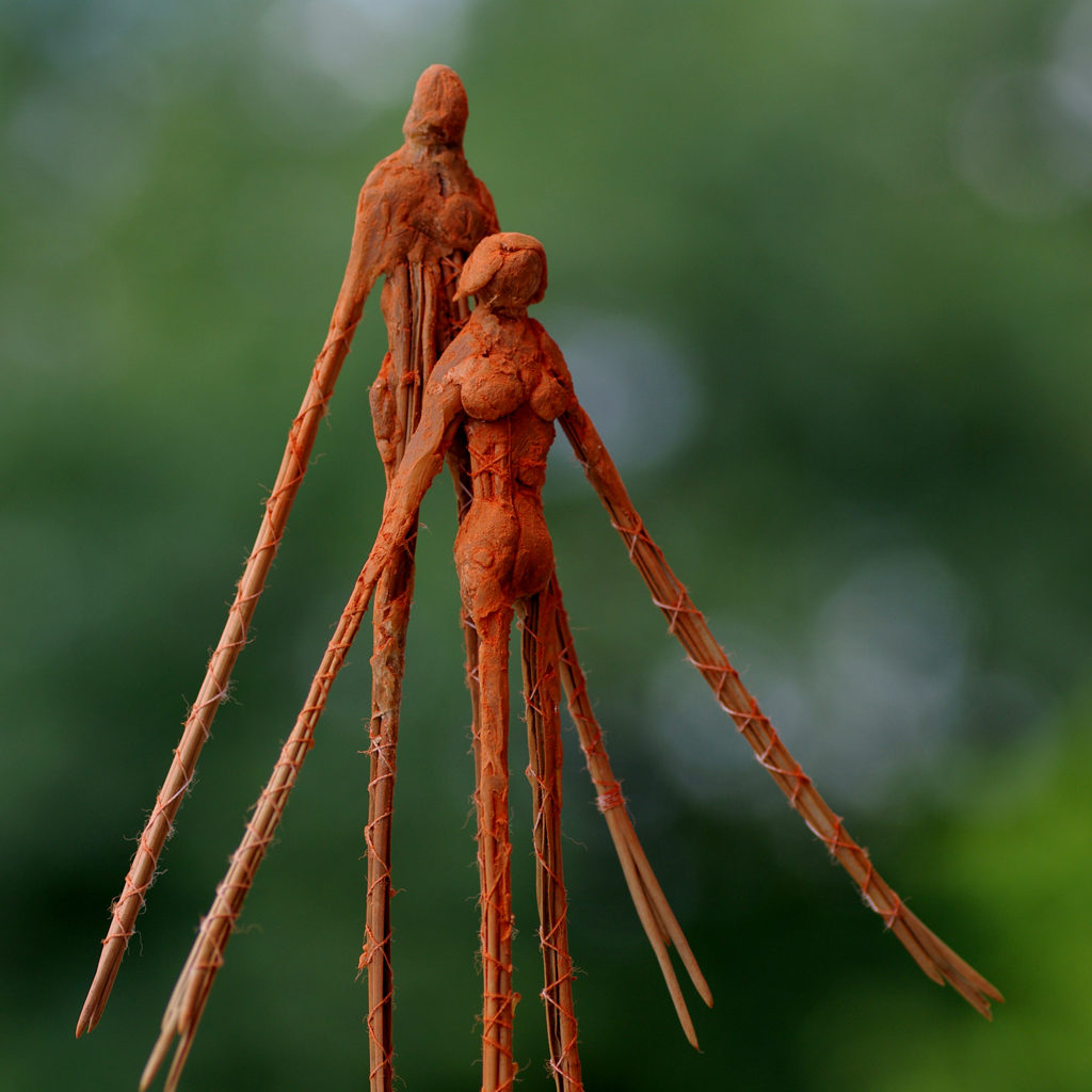 Deux personnages en bronze Sculpture de Philippe Doberset