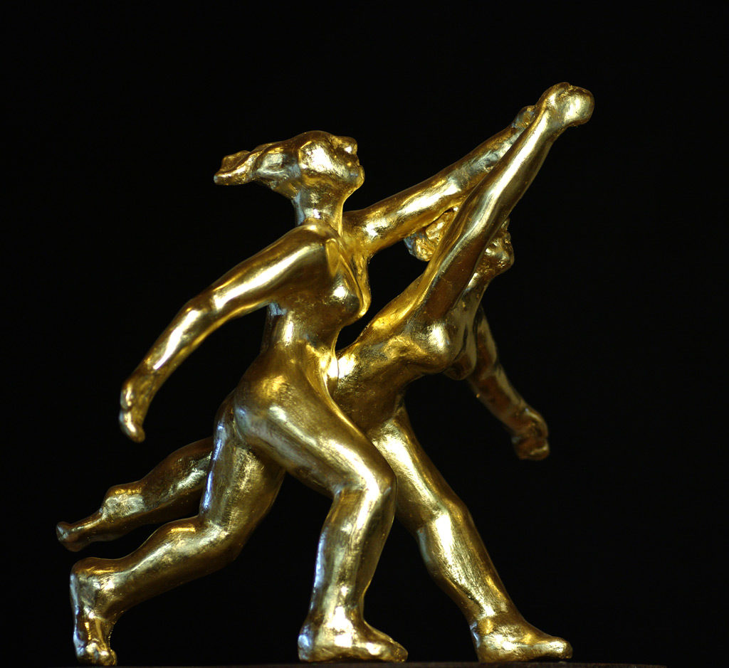 Les baigneuses sculpture en terre cuite dorée à la feuille d'or de Philippe Doberset