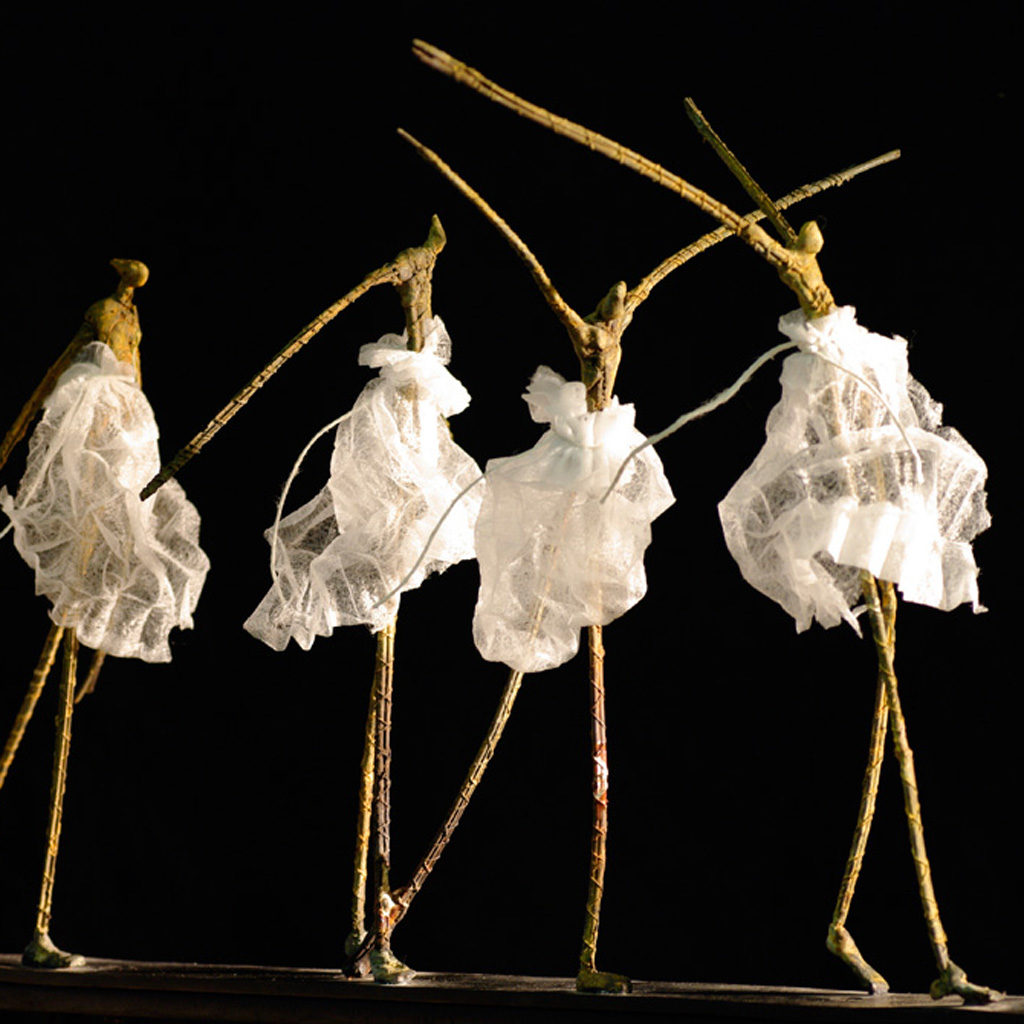 Danseuses en bronze et tarlatane . Sculpture de Philippe Doberset