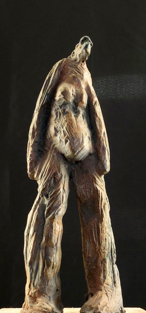 Maternité. Personnage en bronze patiné. Sculpture de Philippe Doberset