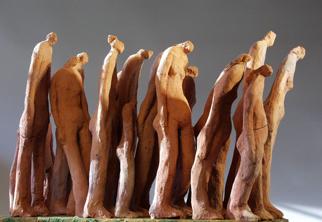 Les passants de l'ile. Sculpture de Philippe Doberset à partir de la vase du Bassin d'Arcachon