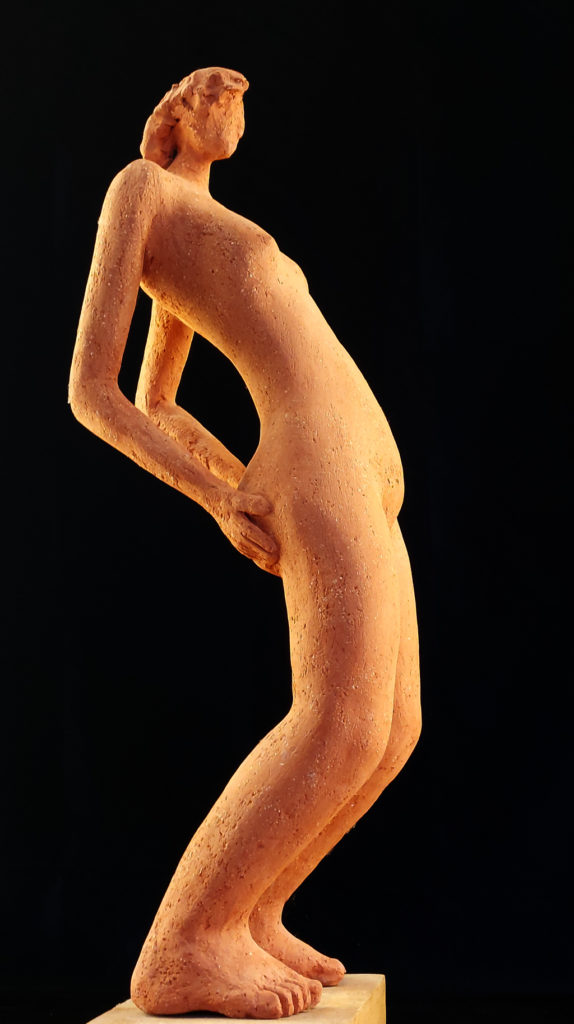 Grand nu cambré . Sculpture en terre cuite de Philippe Doberset